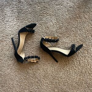 Forever21  black heeled sandals